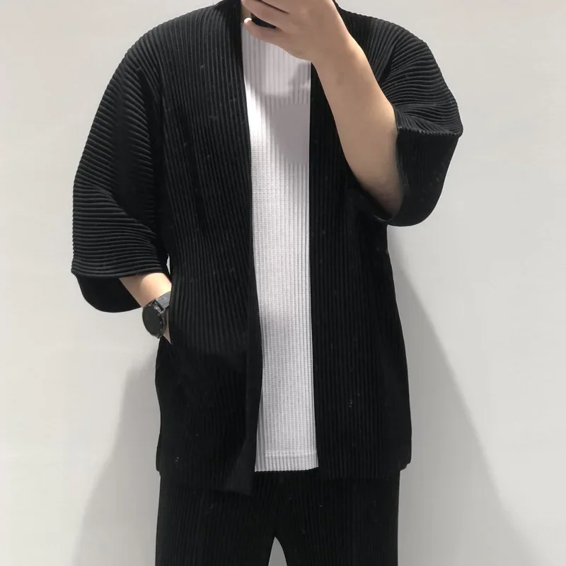 miyake veste plissée hommes cardigan japonais 2025 printemps et été nouveau plissé hommes ample grands yards veste cent hauts amples miyake veste plissée hommes cardigan japonais 2025 printemps et été nouveau plissé hommes ample grands yards veste cent hauts amples