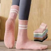 chaussettes pantoufles pour femmes chaussettes antidérapantes avec poignées pour femmes chaussette de yoga poignées antidérapantes chaussette de pilates chaussette