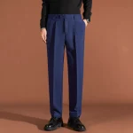 Pantalon tombant britannique bleu marine, tendance et à la mode pour hommes, pantalon de costume d’affaires droit décontracté conique Pantalon tombant britannique bleu marine, tendance et à la mode pour hommes, pantalon de costume d’affaires droit décontracté conique