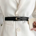 Ceinture de taille large noire pour femmes, nouveau modèle, cintré à la taille, robe décorative, manteau, accessoire, ceinture polyvalente, style ins automne et été Ceinture de taille large noire pour femmes, nouveau modèle, cintré à la taille, robe décorative, manteau, accessoire, ceinture polyvalente, style ins automne et été