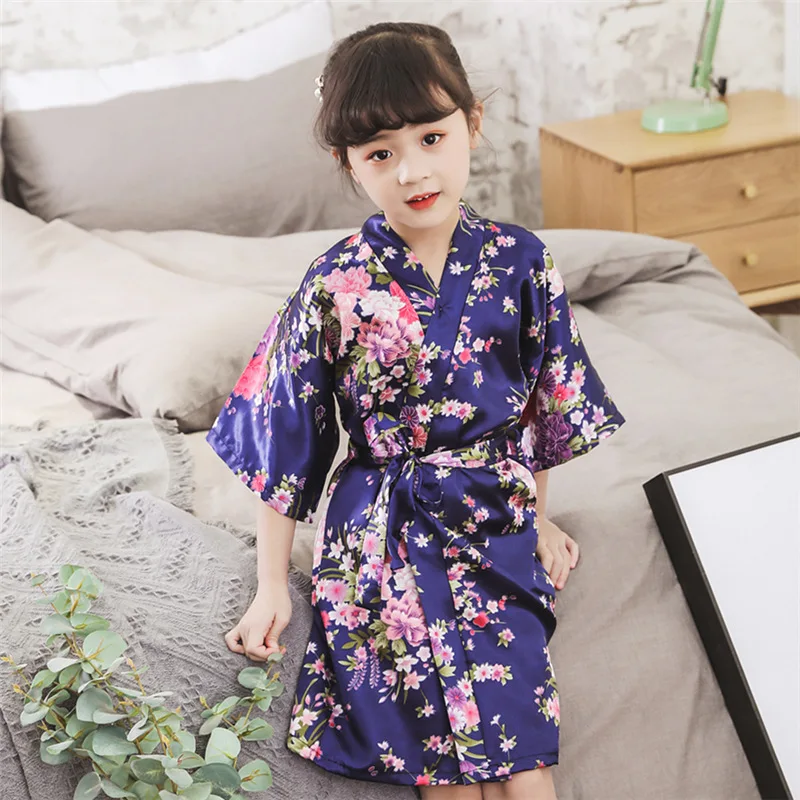 kimono en satin imprimé floral pour bébés filles, peignoir d'été, vêtements de nuit kimono en satin imprimé floral pour bébés filles, peignoir d'été, vêtements de nuit