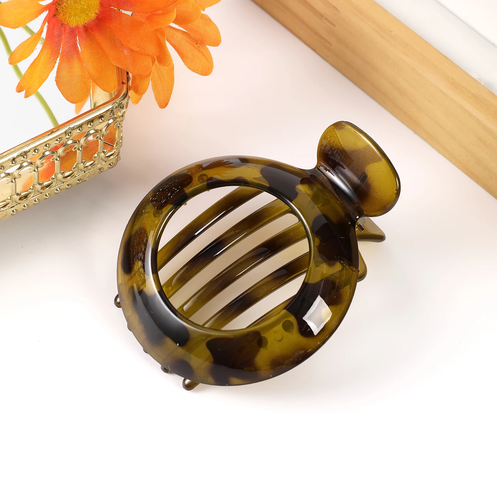 pince à cheveux antidérapante à dents coréennes, chignon pour dames, tempérament élégant, queue de cheval, accessoires de couvre chef à la mode pour filles pince à cheveux antidérapante à dents coréennes, chignon pour dames, tempérament élégant, queue de cheval, accessoires de couvre chef à la mode pour filles