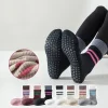Chaussettes de Yoga femmes coton tricoté entraînement intérieur danse chaussettes de sport décontracté rayé Silicone antidérapant gymnase Fitness Pilates chaussettes Sox Chaussettes de Yoga femmes coton tricoté entraînement intérieur danse chaussettes de sport décontracté rayé Silicone antidérapant gymnase Fitness Pilates chaussettes Sox