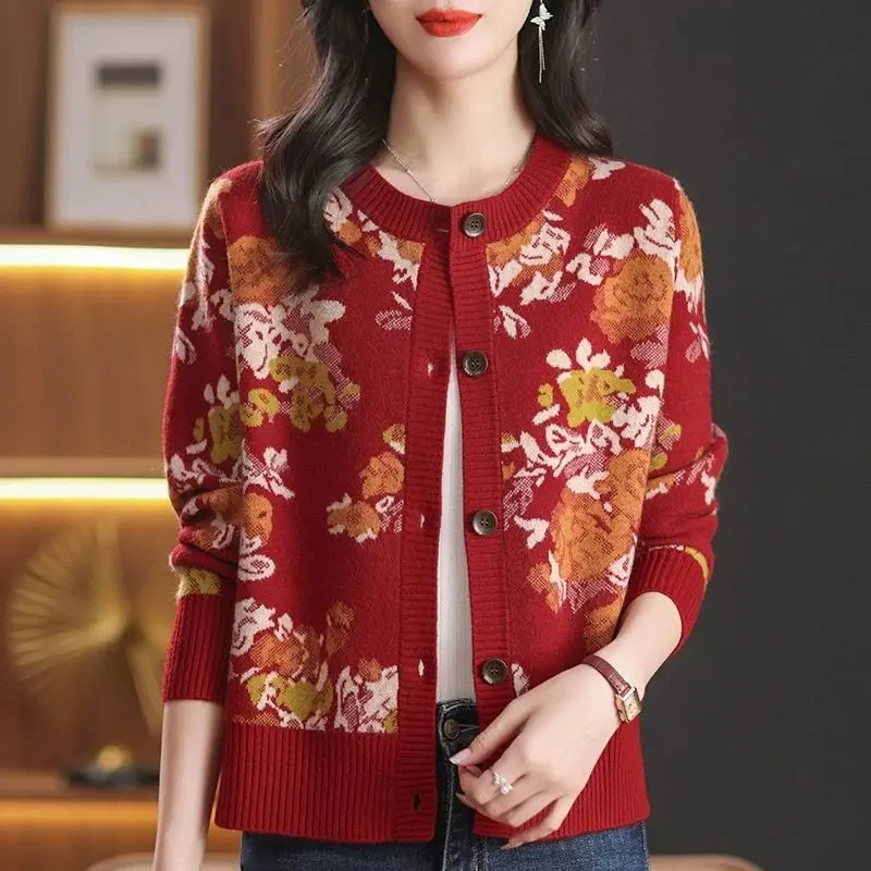 cardigan tricoté pour femmes, pull court, veste, vêtements d'extérieur, haut jacquard à col rond, nouvelle et à la mode, printemps et automne 2025 cardigan tricoté pour femmes, pull court, veste, vêtements d'extérieur, haut jacquard à col rond, nouvelle et à la mode, printemps et automne 2025