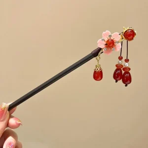 Ornements de cheveux en bois nouveau bâton de cheveux chinois Vintage fleur épingle à cheveux avec gland à la main épingle à cheveux fourchette pour Hanfu Ornements de cheveux en bois nouveau bâton de cheveux chinois Vintage fleur épingle à cheveux avec gland à la main épingle à cheveux fourchette pour Hanfu