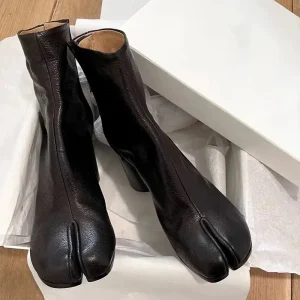 Bottines Tabi en cuir pour femmes, Design de marque de luxe, bottines rondes et épaisses à talons hauts, chaussures à bout fendu, automne hiver