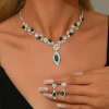 ensemble de trois pièces collier et boucles d'oreilles en cristal, chaîne de clavicule à franges en losange, bijoux de luxe exagérés en strass légers