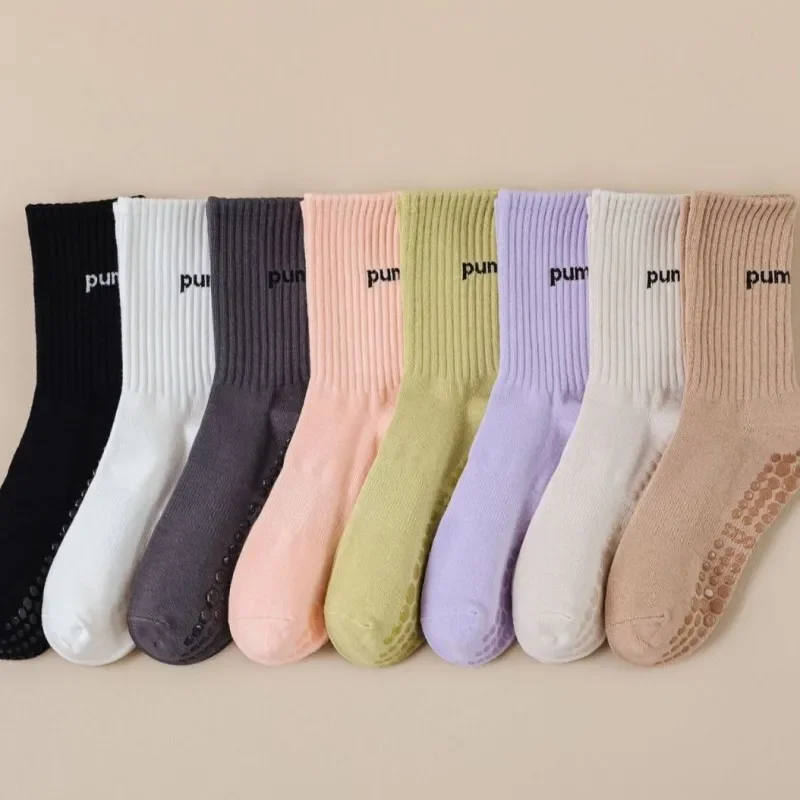 chaussettes de yoga antidérapantes pour femmes, chaussettes de pilates, bas de sport à haute élasticité, bas à tube moyen, respirants, absorbent la sueur chaussettes de yoga antidérapantes pour femmes, chaussettes de pilates, bas de sport à haute élasticité, bas à tube moyen, respirants, absorbent la sueur