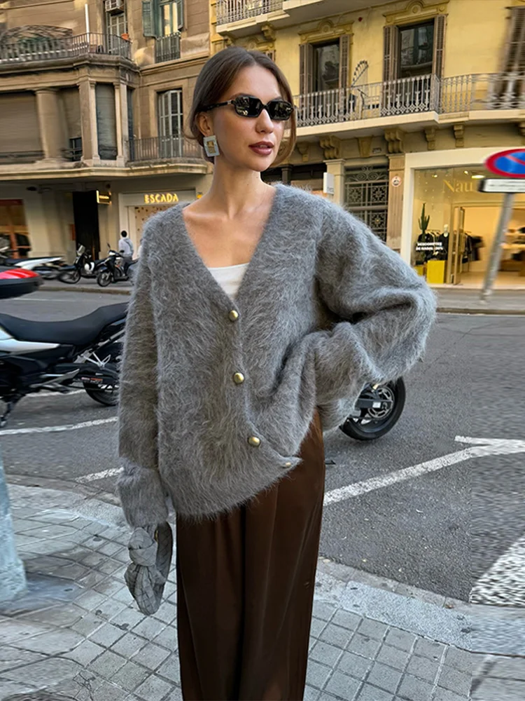 homair femmes pull avec écharpe gris manches longues col en v simple boutonnage femme cardigan 2025 automne mode confortable dame tricots homair femmes pull avec écharpe gris manches longues col en v simple boutonnage femme cardigan 2025 automne mode confortable dame tricots