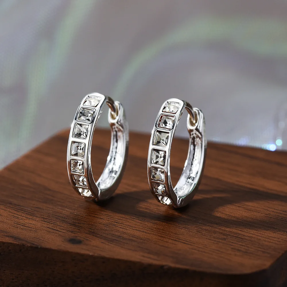 boucles d'oreilles en argent sterling 925 et zircon brillant pour femmes, rondes, circulaires, à la mode, bijoux élégants, cadeaux de fête d'anniversaire, nouvelle collection boucles d'oreilles en argent sterling 925 et zircon brillant pour femmes, rondes, circulaires, à la mode, bijoux élégants, cadeaux de fête d'anniversaire, nouvelle collection