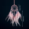 pendentif de voiture attrape rêves fait à la main, tricot à la main, pompon délicat, pierre de cristal, intérieur exquis avec plume