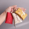 prière japonaise classique, breloque porte bonheur omamori, sachets brodés, porte clés de couple impérial de la fortune, mi automne