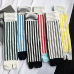 Chaussettes de sport rayées en coton peigné coloré pour femmes, chaussettes Tabi fendues, tube moyen japonais, mode rétro, Harajuku