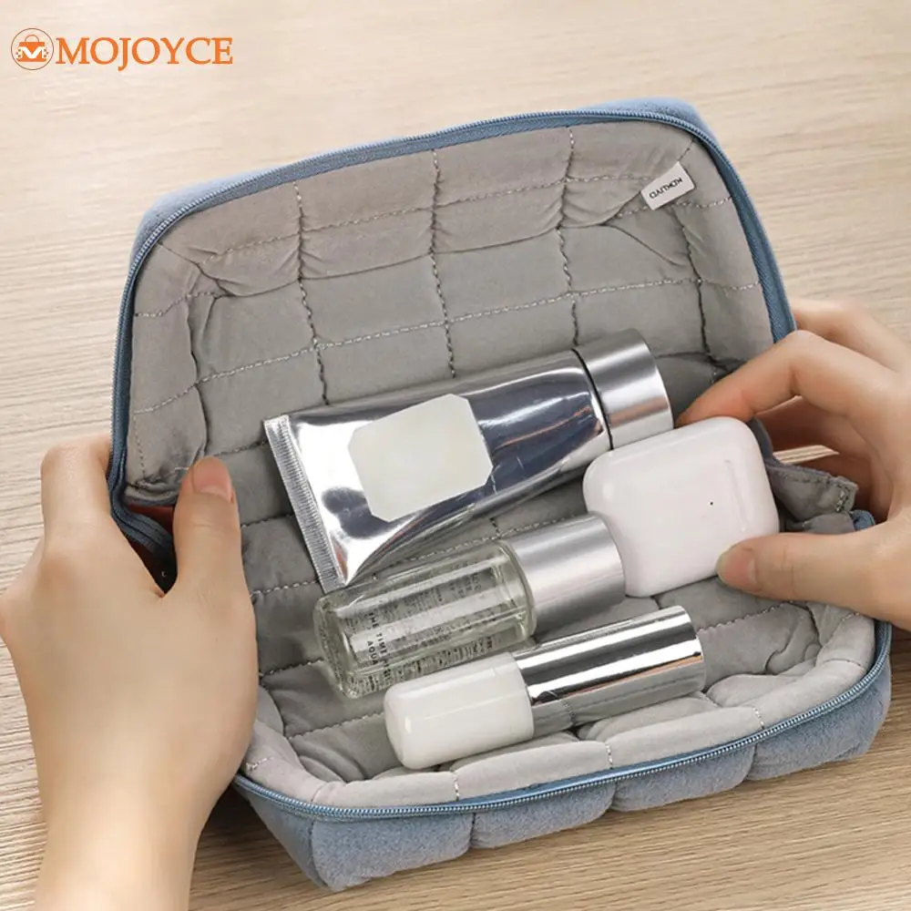 Sacs cosmétiques japonais en coton matelassé pour femmes, poudres de maquillage, forme d’oreiller, sac de rangement souple, multifonction, trousse de toilette de voyage en fourrure Sacs cosmétiques japonais en coton matelassé pour femmes, poudres de maquillage, forme d’oreiller, sac de rangement souple, multifonction, trousse de toilette de voyage en fourrure