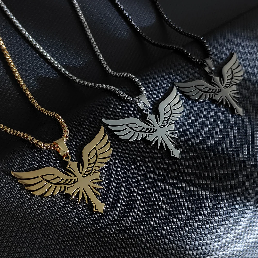 collier d'oiseau de feu de phénix en acier inoxydable, plaqué or véritable, pendentif d'oiseau de feu de couleur 18 carats, bijoux de film chaud pour hommes et femmes, vente en gros collier d'oiseau de feu de phénix en acier inoxydable, plaqué or véritable, pendentif d'oiseau de feu de couleur 18 carats, bijoux de film chaud pour hommes et femmes, vente en gros