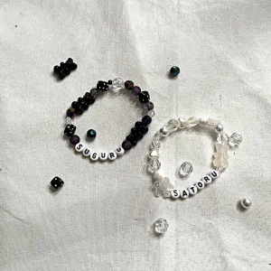 Bracelets de perles extensibles faits à la main, Jujutsu Kaimmense, Gojo et Geto Bracelets de perles extensibles faits à la main, Jujutsu Kaimmense, Gojo et Geto