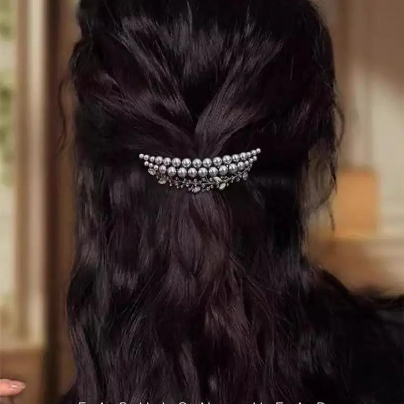 Pince à cheveux coréenne élégante en Imitation de perles, épingle à cheveux Simple à moitié nouée, croissant de printemps, accessoires pour cheveux à la mode Pince à cheveux coréenne élégante en Imitation de perles, épingle à cheveux Simple à moitié nouée, croissant de printemps, accessoires pour cheveux à la mode