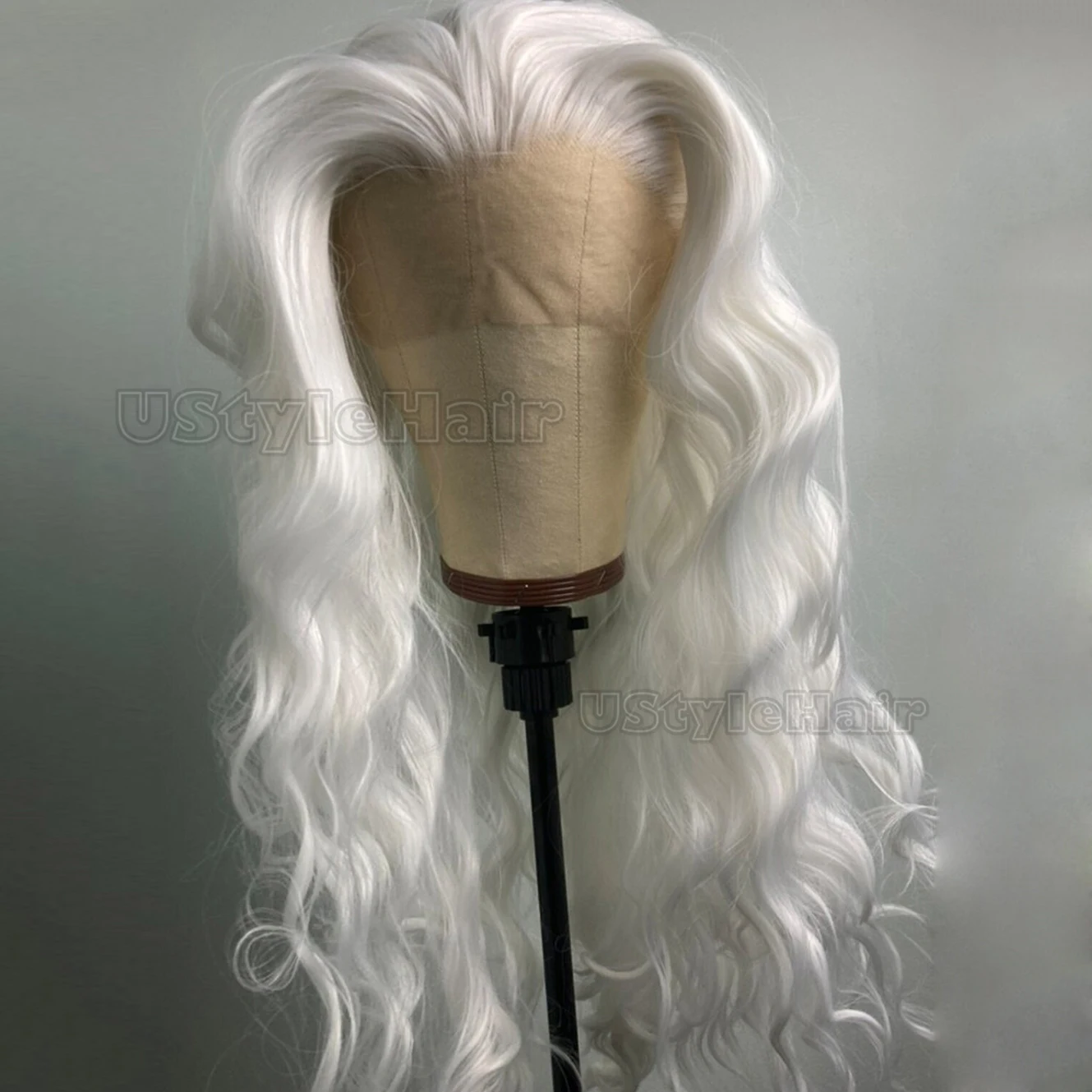 perruque lace front wig synthétique ondulée blanche, 13x4, longue, sans colle, usage quotidien, perruques de cosplay résistantes à la chaleur pour femmes perruque lace front wig synthétique ondulée blanche, 13x4, longue, sans colle, usage quotidien, perruques de cosplay résistantes à la chaleur pour femmes