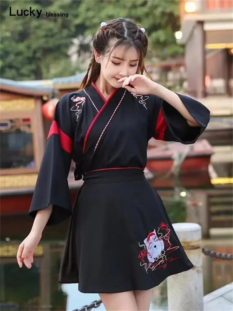 robe kimono japonaise pour femme, jupe brodée de chat noir et blanc, vêtements vintage asiatiques, costume harajuku de cosplay anime de fête du yukat robe kimono japonaise pour femme, jupe brodée de chat noir et blanc, vêtements vintage asiatiques, costume harajuku de cosplay anime de fête du yukat