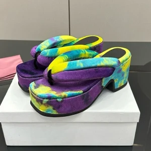 Pantoufles à talons hauts épais et bout fendu pour femmes, sandales à plateforme imprimées de Style japonais, chaussures d&rsquo;été pour vacances en plein air, 2025