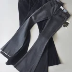 TARUXY-Jean Rétro Taille Basse Bleu pour Femme, Pantalon Évasé Basique, Slim Fit, Décontracté, Rue, Été 2025 TARUXY-Jean Rétro Taille Basse Bleu pour Femme, Pantalon Évasé Basique, Slim Fit, Décontracté, Rue, Été 2025