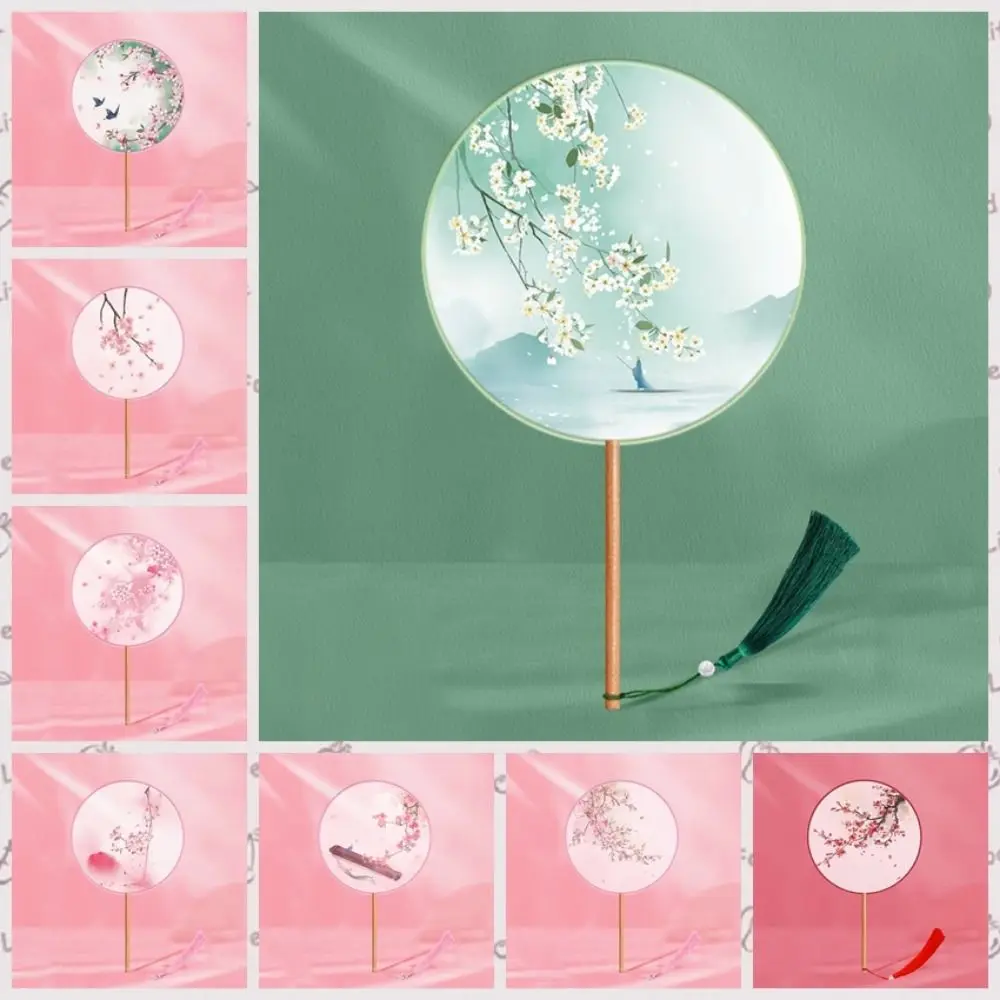 Éventail rond à main de style chinois, peinture à l'encre, éventail en soie de danse ancienne avec pompon, éventail de broderie à long manche pour mariage Éventail rond à main de style chinois, peinture à l'encre, éventail en soie de danse ancienne avec pompon, éventail de broderie à long manche pour mariage