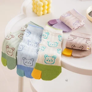 5 paires de chaussettes Tabi à deux orteils pour enfants, chaussettes mignonnes en coton pur à mailles fines avec tête d’ours et d’animal de dessin animé pour bébés garçons et filles de 3 à 6 à 12 ans 5 paires de chaussettes Tabi à deux orteils pour enfants, chaussettes mignonnes en coton pur à mailles fines avec tête d’ours et d’animal de dessin animé pour bébés garçons et filles de 3 à 6 à 12 ans