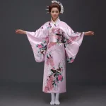 Kimono japonais paon noir pour femmes, en Satin de Polyester, robe de soirée Yukata, Kimono Haori avec Obi, taille unique