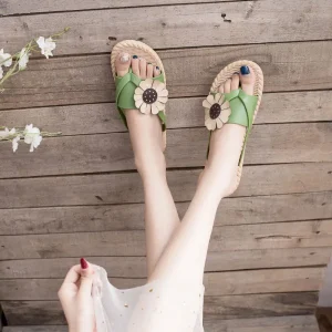 Femme pantoufles fleurs sandales tongs sur chaussures de plage pour femmes tongs pas cher Premium 2025 luxe liquidité vente Femme pantoufles fleurs sandales tongs sur chaussures de plage pour femmes tongs pas cher Premium 2025 luxe liquidité vente