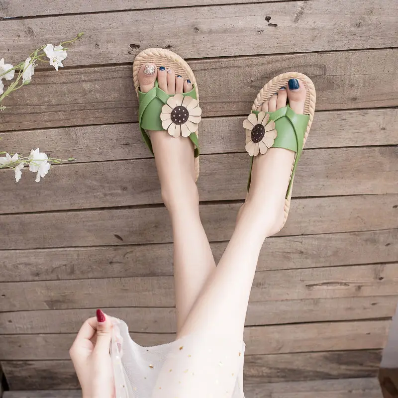Femme pantoufles fleurs sandales tongs sur chaussures de plage pour femmes tongs pas cher Premium 2025 luxe liquidité vente Femme pantoufles fleurs sandales tongs sur chaussures de plage pour femmes tongs pas cher Premium 2025 luxe liquidité vente