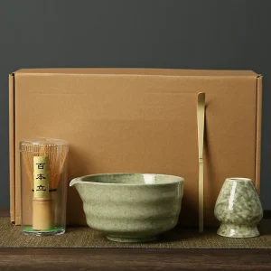 Coffret cadeau Matcha en céramique japonaise, service à thé Matcha avec fouet et bol, broyeur somptueux, brosse, outils à thé, service à thé pour la maison, 4 pièces/ensemble Coffret cadeau Matcha en céramique japonaise, service à thé Matcha avec fouet et bol, broyeur somptueux, brosse, outils à thé, service à thé pour la maison, 4 pièces/ensemble