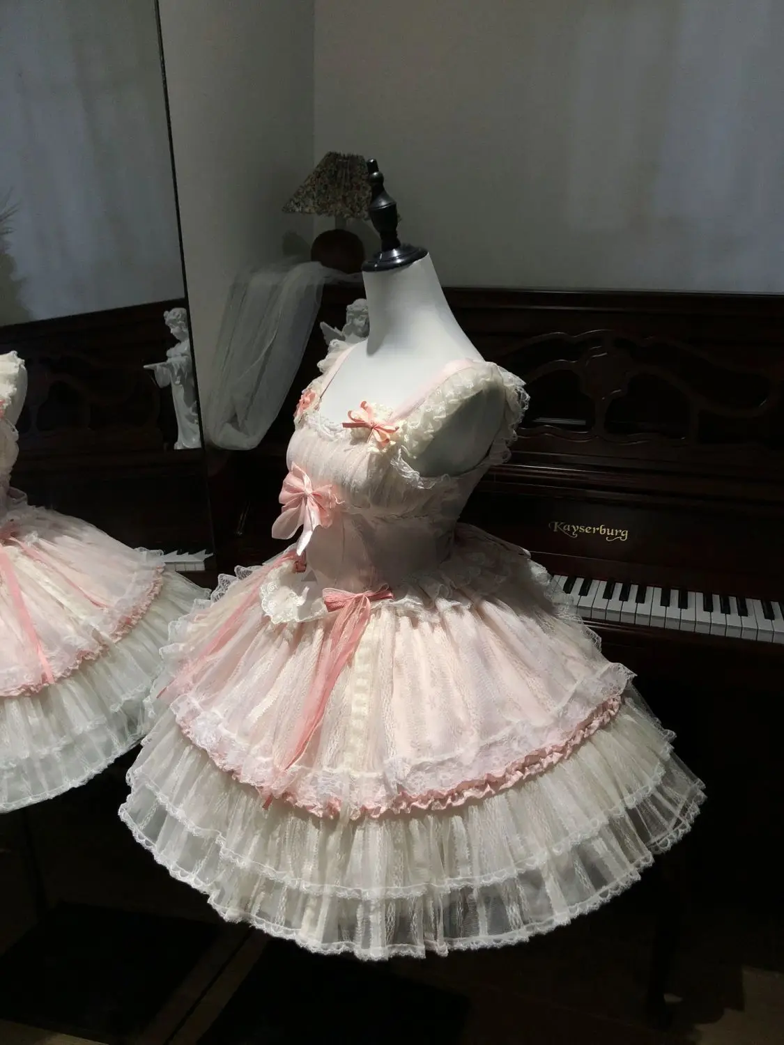 robe lolita cosplay de style japonais kawaii pour femmes, vintage, en dentelle douce, avec nœud, à volants, robes de gâteau, harajuku y2k, robe à bandes slim robe lolita cosplay de style japonais kawaii pour femmes, vintage, en dentelle douce, avec nœud, à volants, robes de gâteau, harajuku y2k, robe à bandes slim