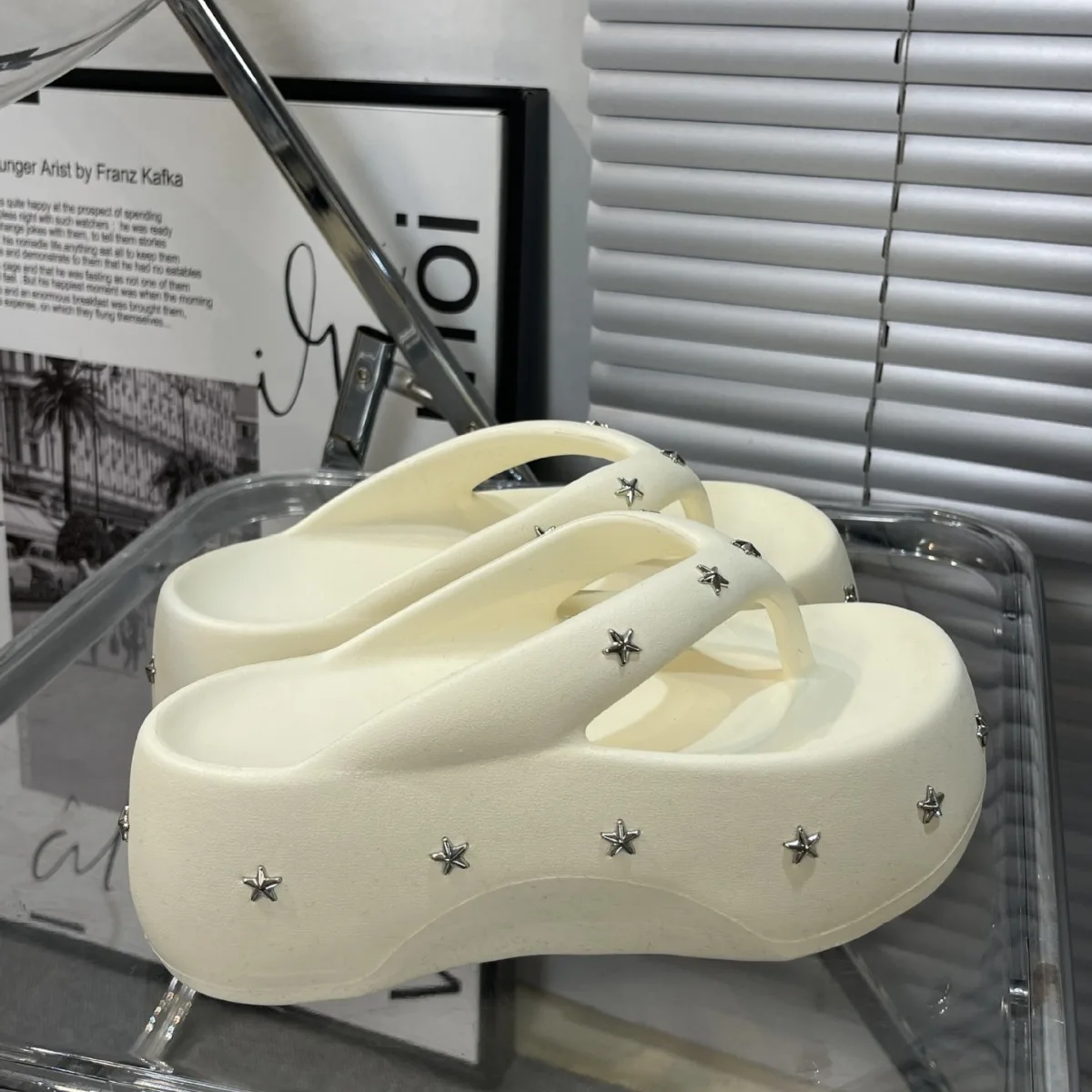 tongs d'été à plateforme compensée, semelles épaisses, talons hauts, chaussures de plage, pantoufles d'extérieur, tongs de plage à bout ouvert, 2025 tongs d'été à plateforme compensée, semelles épaisses, talons hauts, chaussures de plage, pantoufles d'extérieur, tongs de plage à bout ouvert, 2025