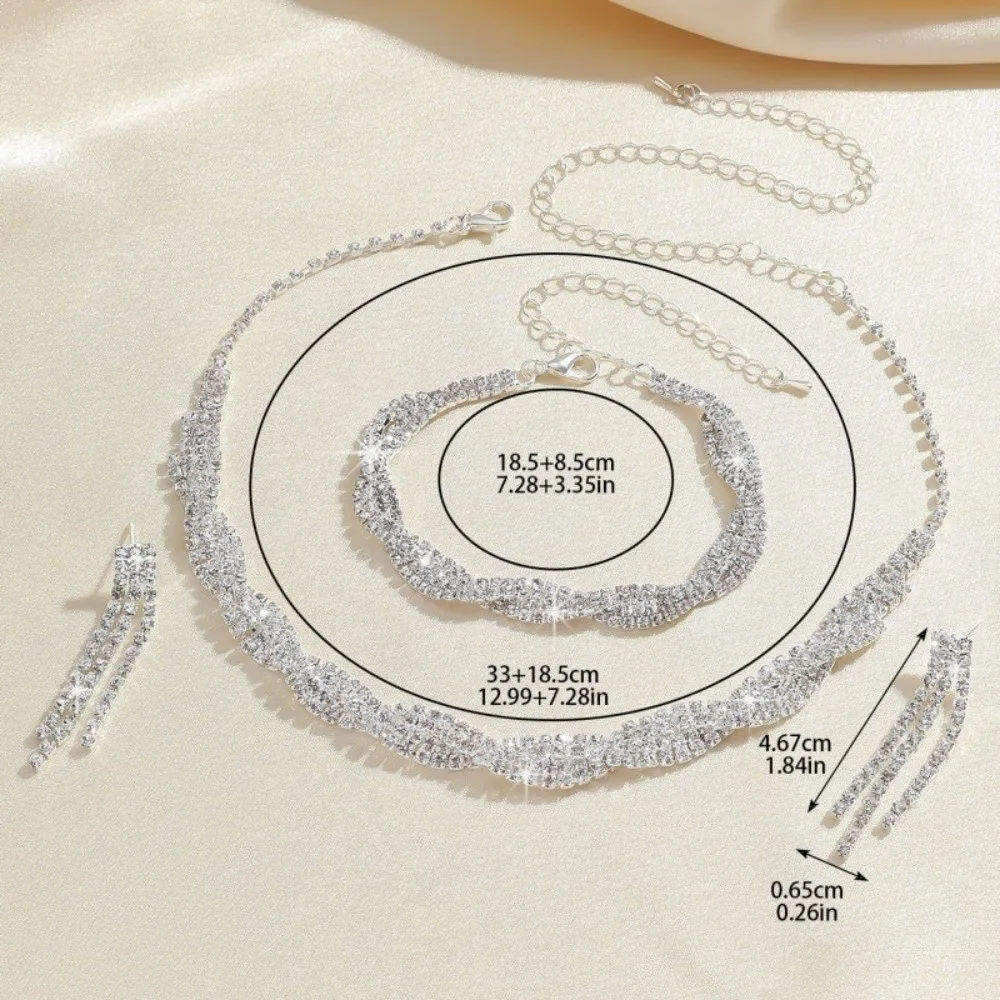 ensemble de bijoux de mariée élégants à la mode, collier et boucles d'oreilles de luxe scintillants, accessoires de mariage exquis en alliage, occasions de bal ensemble de bijoux de mariée élégants à la mode, collier et boucles d'oreilles de luxe scintillants, accessoires de mariage exquis en alliage, occasions de bal