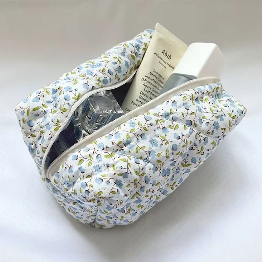 sac de maquillage matelassé matelassé à imprimé de fleurs, sac à main de rangement, trousse de toilette, poudres cosmétiques, grand sac de voyage, 1pc sac de maquillage matelassé matelassé à imprimé de fleurs, sac à main de rangement, trousse de toilette, poudres cosmétiques, grand sac de voyage, 1pc