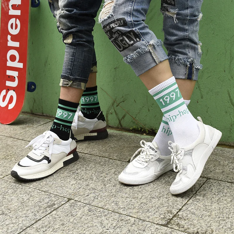 chaussettes streetwear pour hommes, sport coréen, harajuku, tendance, skateboard, couple, chaussettes hip hop à rayures hautes, 1997 chaussettes streetwear pour hommes, sport coréen, harajuku, tendance, skateboard, couple, chaussettes hip hop à rayures hautes, 1997
