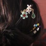 Bâtons de cheveux à fleurs chinoises, Style ancien avec pompon Hanfu, fourchette à cheveux, chignon de fête fait à la main, épingles pour femmes et filles