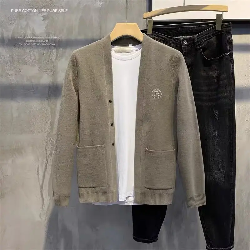 cardigan pour hommes, version coréenne, pull tricoté simple à la mode, veste fine décontractée cardigan pour hommes, version coréenne, pull tricoté simple à la mode, veste fine décontractée