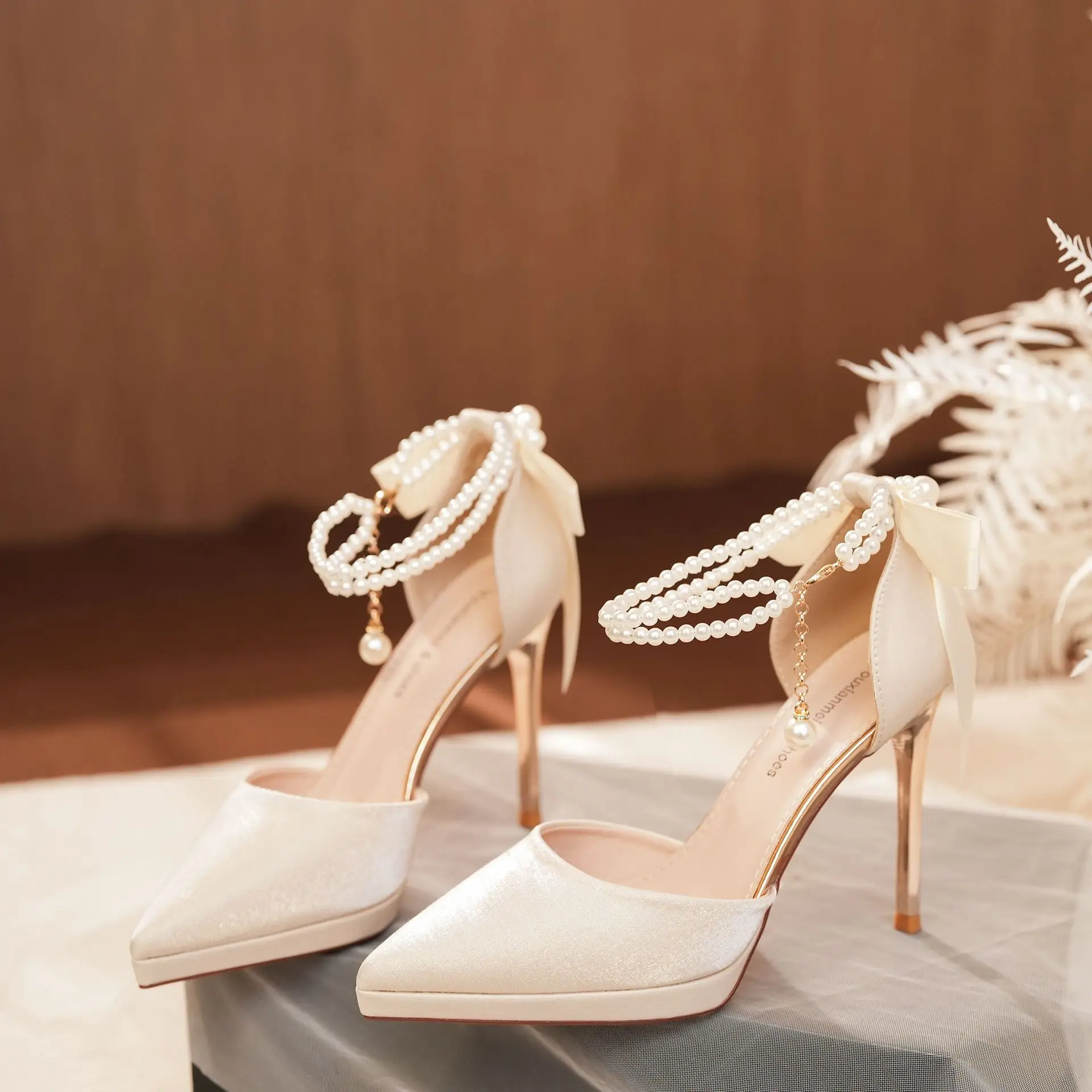  sandales creuses élégantes pour femmes, talons aiguilles à plateforme, avec nœud en perles, bride à la cheville détachable, talons de travail habillés, 2025 sandales creuses élégantes pour femmes, talons aiguilles à plateforme, avec nœud en perles, bride à la cheville détachable, talons de travail habillés, 2025 