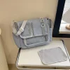 sac ita d'anime japonais avec poche d'affichage de broche de personnage, sac à bandoulière harajuku otaku, sac fourre tout d'école pour filles y2k