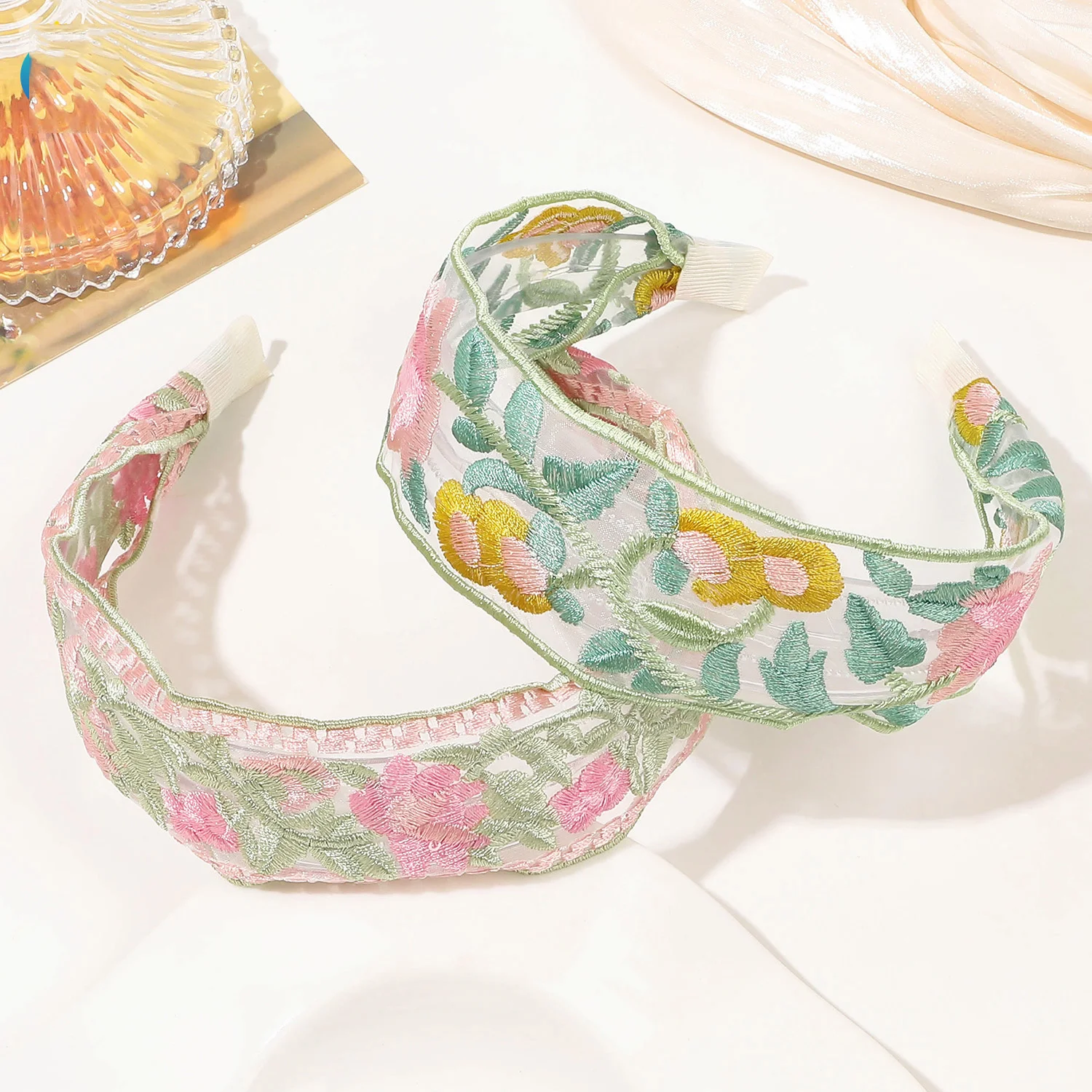 bandeau élégant en mousseline de soie brodée de fleurs pour femmes, décoration de cheveux doux, bandeau de sauna, cerceau, turban, accessoires de cheveux à la mode bandeau élégant en mousseline de soie brodée de fleurs pour femmes, décoration de cheveux doux, bandeau de sauna, cerceau, turban, accessoires de cheveux à la mode