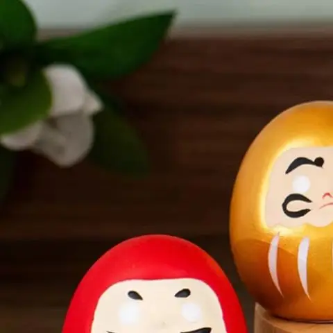 Poupée Daruma en céramique japonaise, artisanat inspiré de la richesse, décor de prospérité, breloque porte-bonheur, ornement de Fortune, paysage, décor de bureau pour la maison Poupée Daruma en céramique japonaise, artisanat inspiré de la richesse, décor de prospérité, breloque porte-bonheur, ornement de Fortune, paysage, décor de bureau pour la maison
