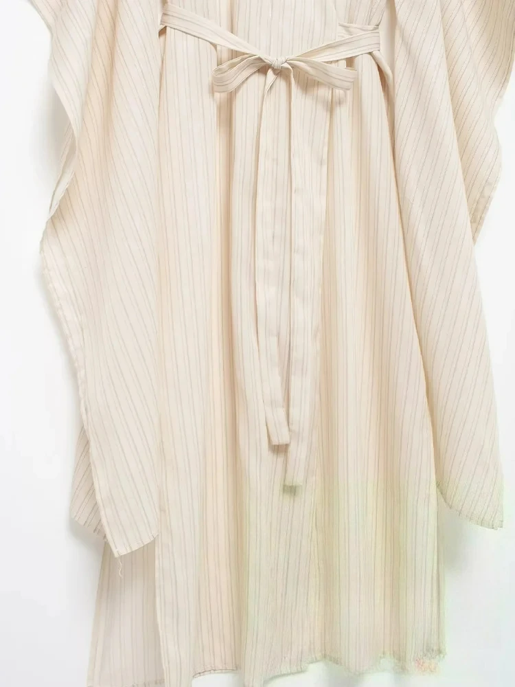 kondala vintage chic femmes robe rayé ample col en v ceintures à lacets longue robe kimono nouvelle mode 2024 automne robe ample kondala vintage chic femmes robe rayé ample col en v ceintures à lacets longue robe kimono nouvelle mode 2024 automne robe ample