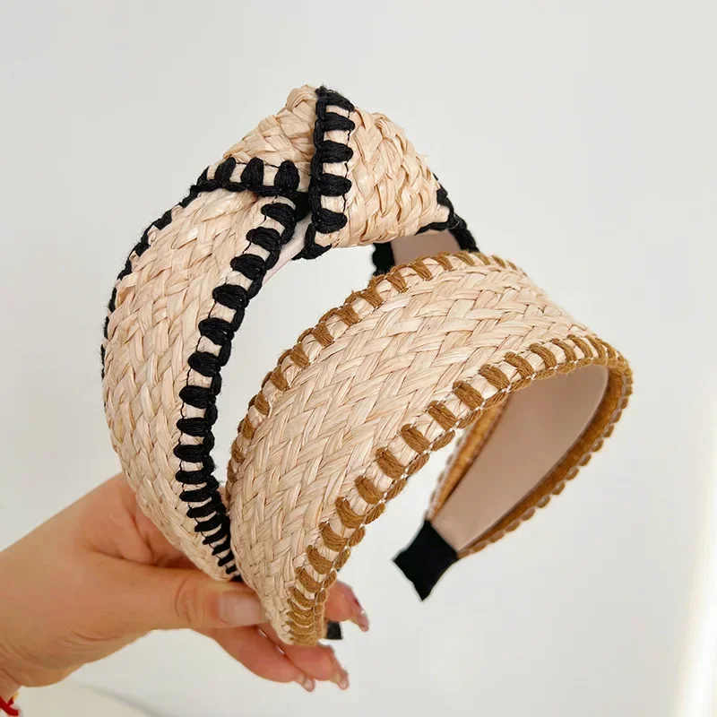 Bandeau de sauna bohème en paille à larges bords pour femme, élégant et gracieux Bandeau de sauna bohème en paille à larges bords pour femme, élégant et gracieux