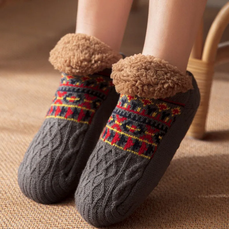 chaussettes de sol chaudes pour hommes et femmes, chaussettes de neige, tapis de sommeil, pantoufles, chaussettes de yoga antidérapantes, automne et hiver, 2024 chaussettes de sol chaudes pour hommes et femmes, chaussettes de neige, tapis de sommeil, pantoufles, chaussettes de yoga antidérapantes, automne et hiver, 2024