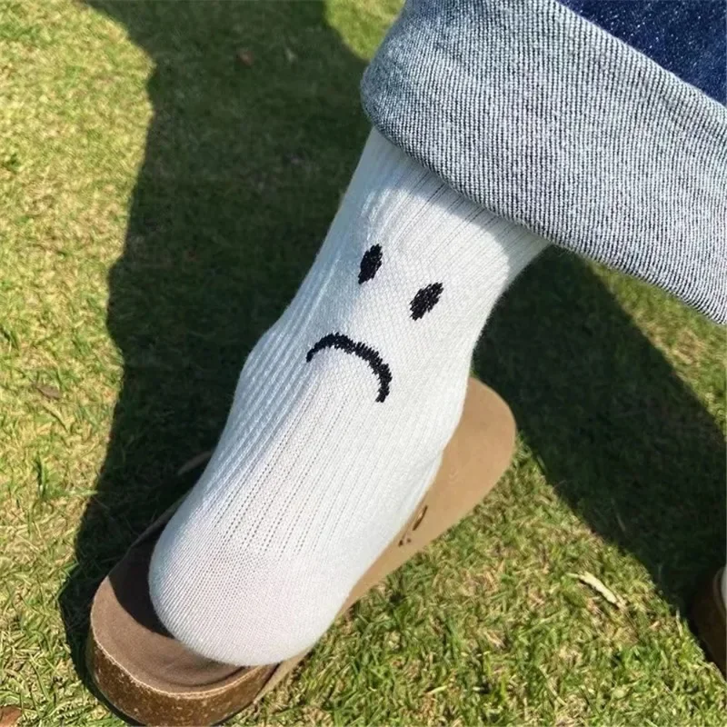 nouvelle marque de marée derrière le visage qui pleure a b chaussettes créatives drôles sport couleur pure couples chaussettes marée coton chaussettes hommes femmes nouvelle marque de marée derrière le visage qui pleure a b chaussettes créatives drôles sport couleur pure couples chaussettes marée coton chaussettes hommes femmes