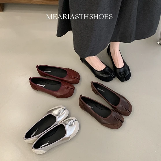 nouveau dans la mode étrange bout fendu chaussures plates pour femme sans lacet chaussures décontracté en plein air femme chaussures peu profondes femmes ballerines tabi chaussures nouveau dans la mode étrange bout fendu chaussures plates pour femme sans lacet chaussures décontracté en plein air femme chaussures peu profondes femmes ballerines tabi chaussures