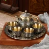 Service à thé en bronze de style européen, 6 pièces, théière en métal rétro, service à thé en alliage, verre à vin avec plateau, boîte cadeau d’anniversaire Service à thé en bronze de style européen, 6 pièces, théière en métal rétro, service à thé en alliage, verre à vin avec plateau, boîte cadeau d’anniversaire