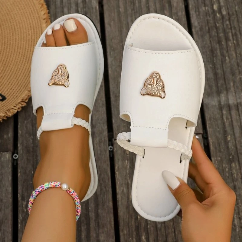 Femmes pantoufles 2025 été mode chaussures à bout ouvert pour les femmes plat plage en plein air luxe pantoufles diapositives femmes Zapatos De Mujer Femmes pantoufles 2025 été mode chaussures à bout ouvert pour les femmes plat plage en plein air luxe pantoufles diapositives femmes Zapatos De Mujer