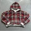 Cardigan à capuche avec fermeture éclair à carreaux Double face rouge rétro coréen pour hommes et femmes Y2K Harajuku mode Hip-Hop gothique veste ample décontractée Cardigan à capuche avec fermeture éclair à carreaux Double face rouge rétro coréen pour hommes et femmes Y2K Harajuku mode Hip-Hop gothique veste ample décontractée